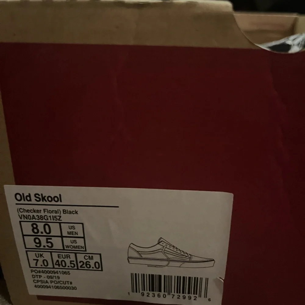 vans - Picture 2 of 3